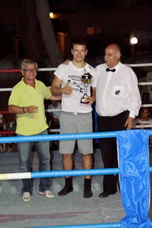 Serata di boxe a Pulsano