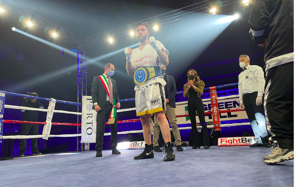  Falcinelli conquista il Titolo Italiano Superwelter 