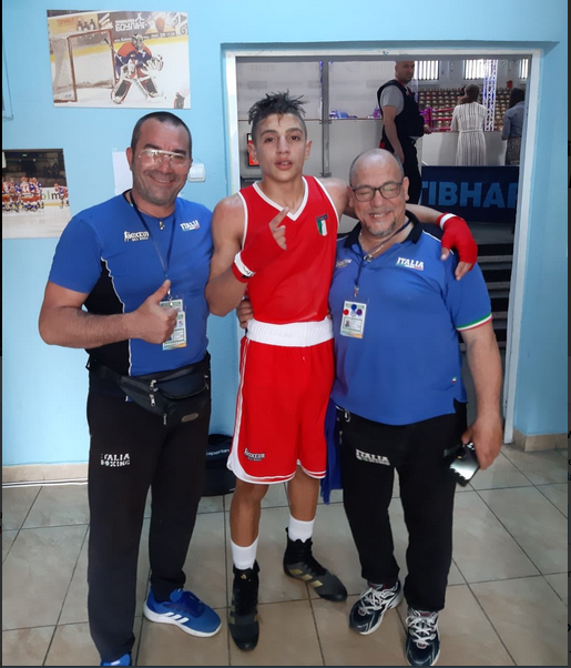 Europei Junior M/F 2019 Galati (Romania): Angeloni vola in finale nei 63 Kg. 5 in Totale gli azzurri che domani boxeranno per l'Oro #ItaBoxing